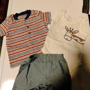Carter's Boys 3 piece Giraffe Themed outfit